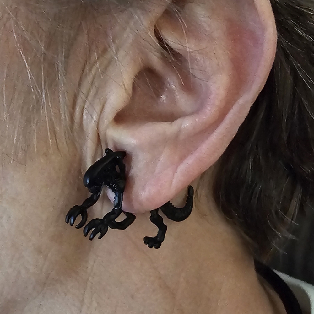 Monster Alien Earrings Sigourney Weaver